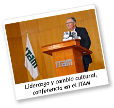 Ricardo Salinas y algunos colaboradores
