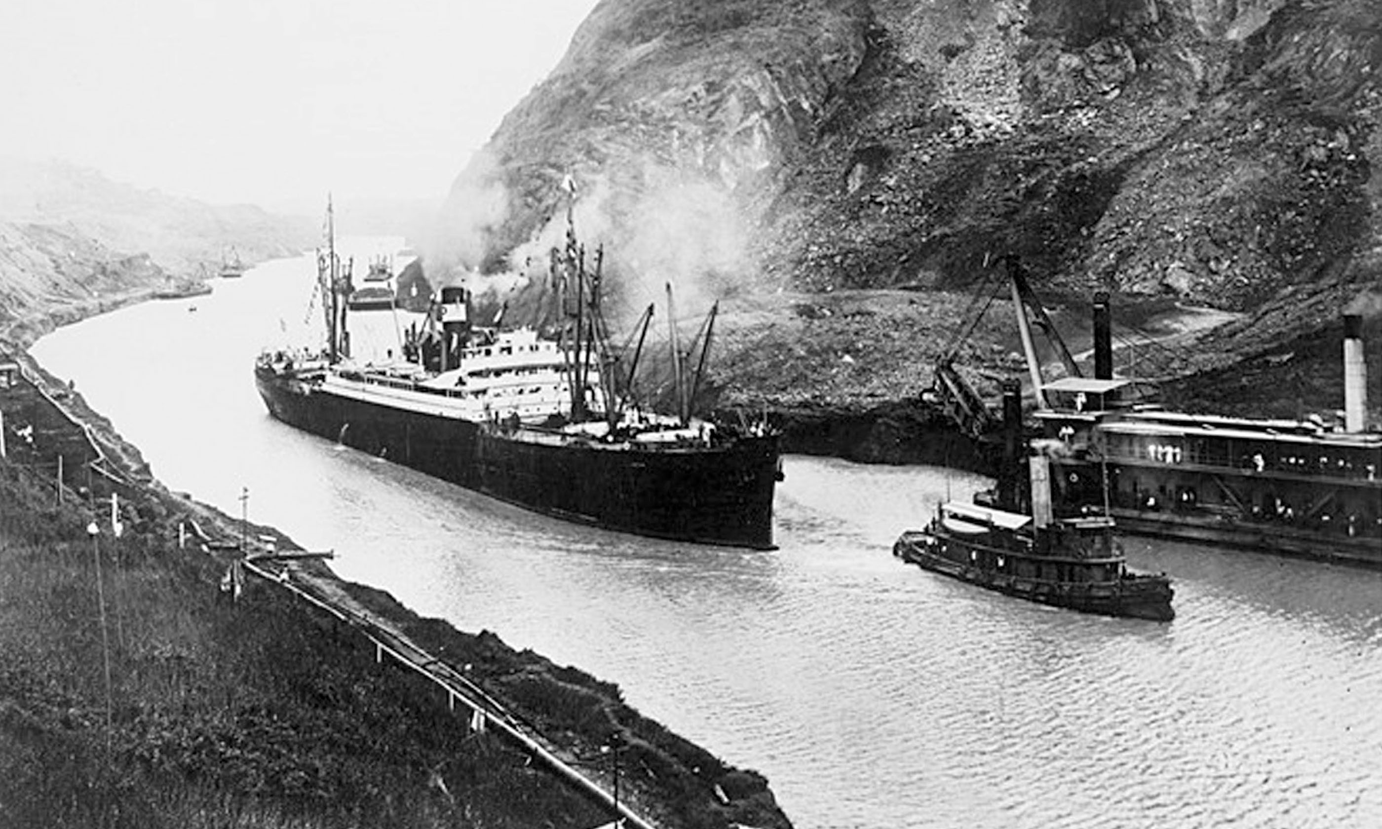 Канал 1920 года. Открытие Панамского канала в 1914 г. 15 Августа 1914 первое судно прошло Панамский канал. 1914 Проход первого судна через Панамский канал. Панамский канал 20 век.